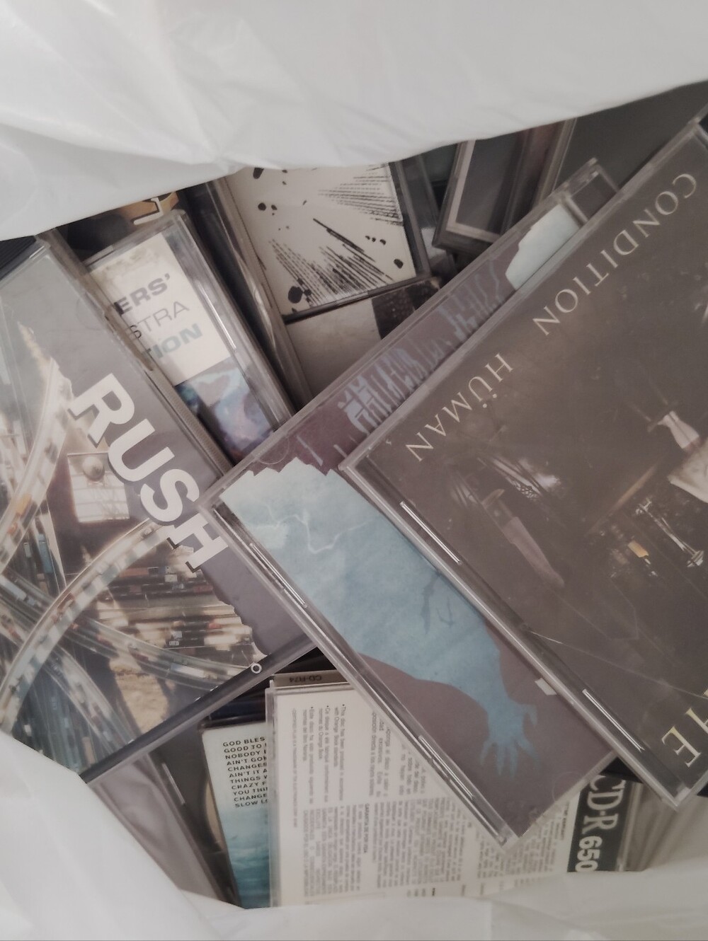 Vintage Rush Queensryche Slayer+ Assorted CD Music Musician Rock Band Y2K Lot 30